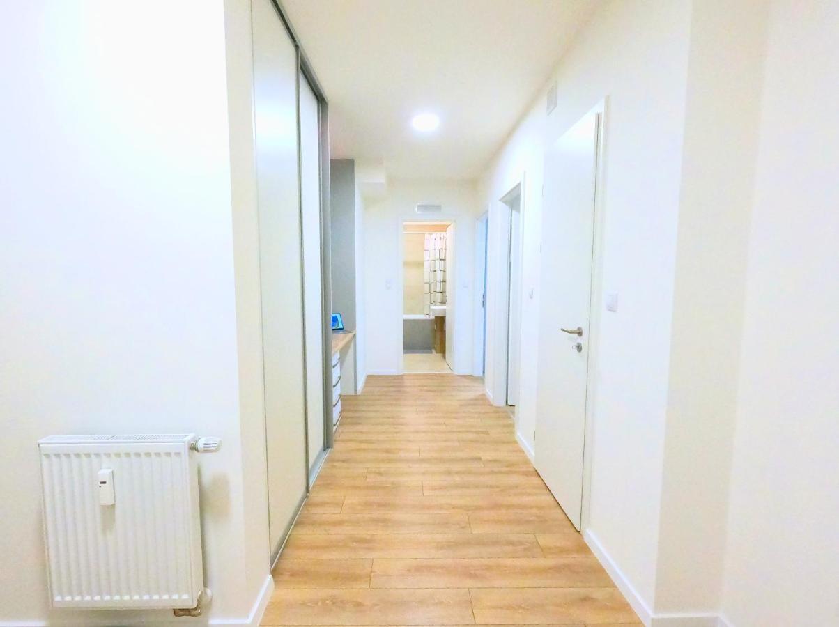 Brand New Apartment By Hockey Stadium Bratislava Esterno foto