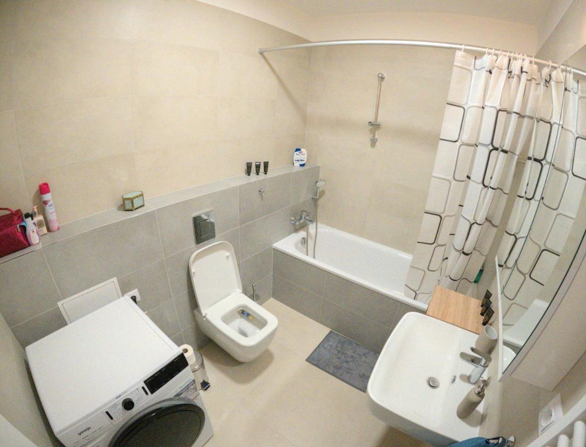 Brand New Apartment By Hockey Stadium Bratislava Esterno foto